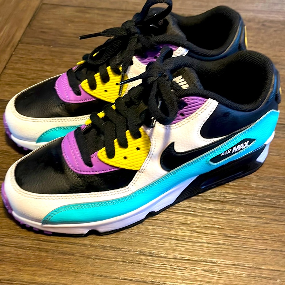 Daughters shoes worn twice